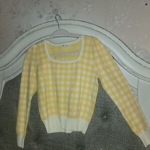 Yellow Plaid Sweater - Super Cute - Spring Is Coming!
